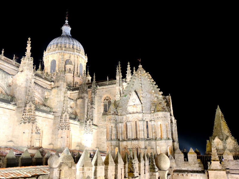 Salamanca de noche