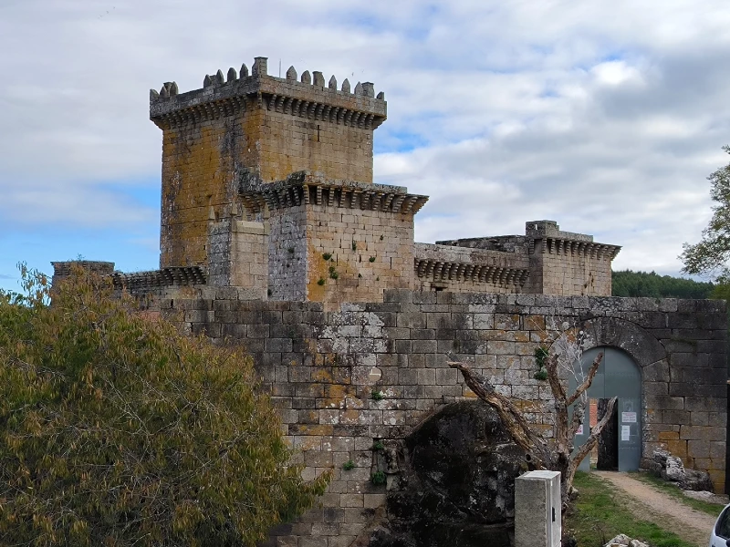 Castillo de Pambre